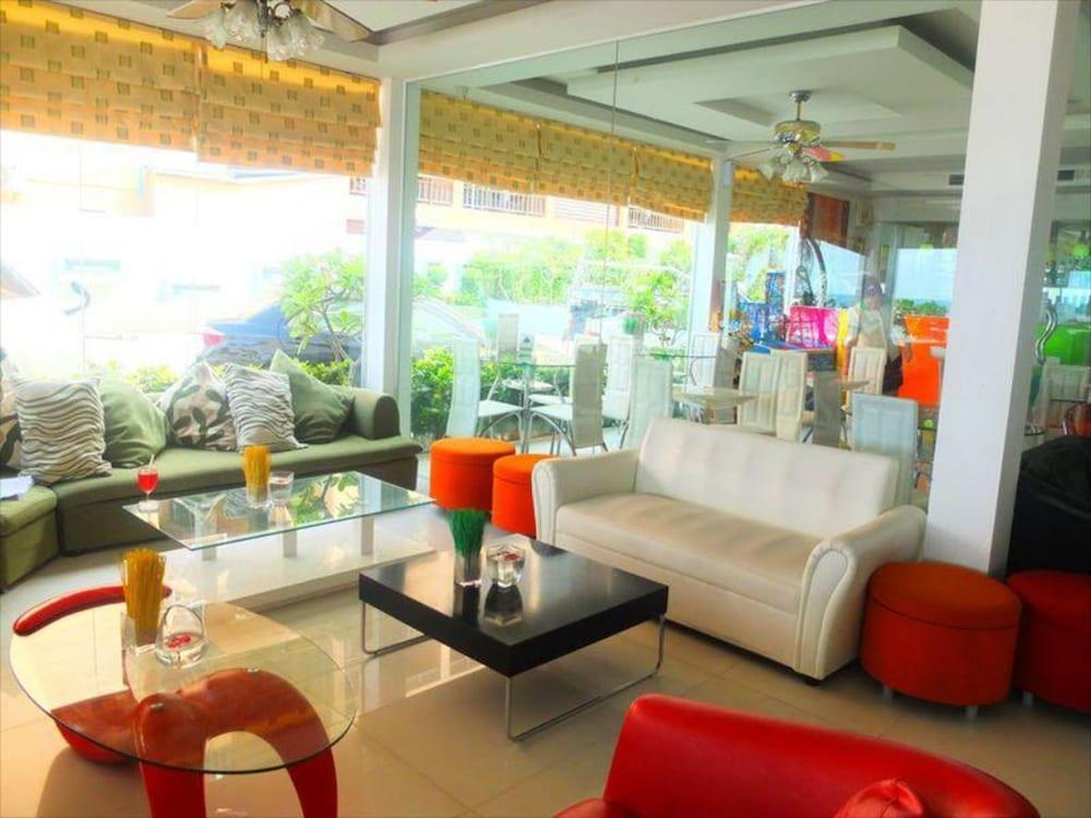 Dragon Beach Resort Jomtien Pattaya Exteriör bild