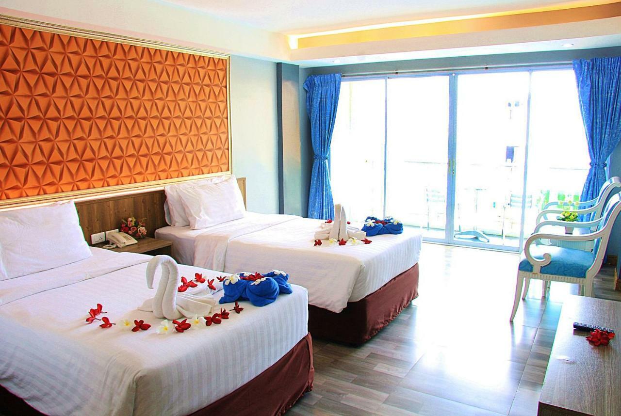 Dragon Beach Resort Jomtien Pattaya Exteriör bild