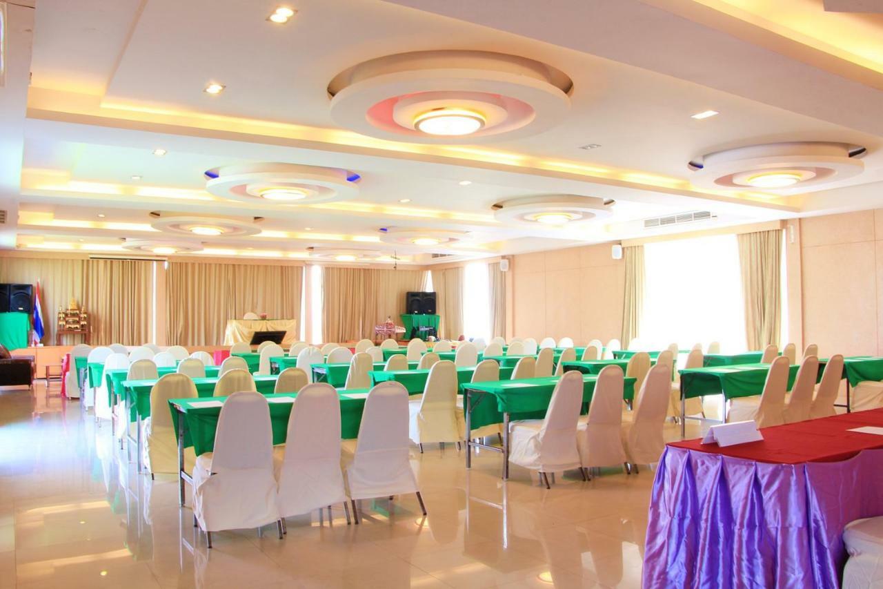 Dragon Beach Resort Jomtien Pattaya Exteriör bild