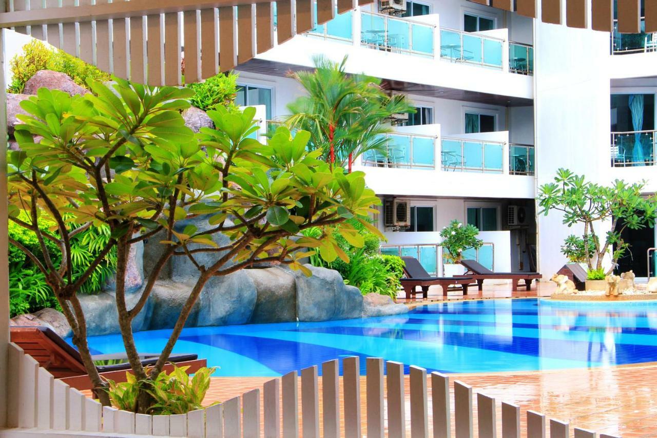 Dragon Beach Resort Jomtien Pattaya Exteriör bild