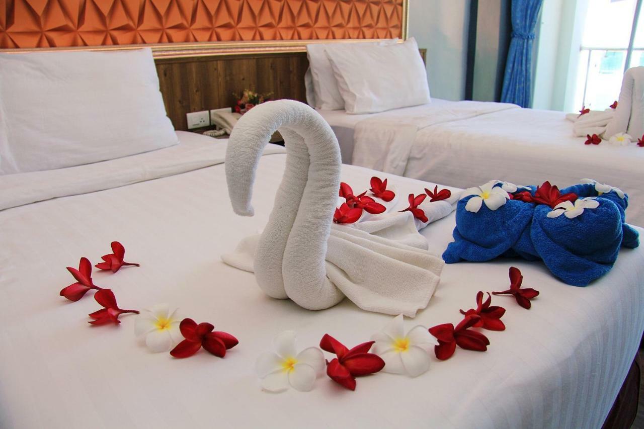 Dragon Beach Resort Jomtien Pattaya Exteriör bild