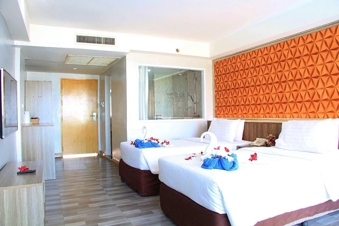 Dragon Beach Resort Jomtien Pattaya Exteriör bild