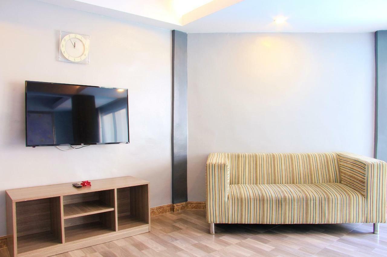 Dragon Beach Resort Jomtien Pattaya Exteriör bild